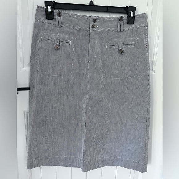 CHRISTOPHER & BANKS BLUE & WHITE PINSTRIPE STRETCH 2 PC SUIT Sz 10 - Picture 10 of 16